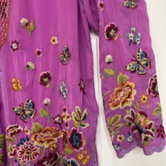Johnny Was Stunning Embroidered Top Sz MED Purple - Picture 8 of 13